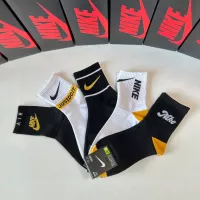 $29.00 USD Nike Socks #1300586