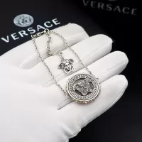 $25.00 USD Versace Bracelets #1302446