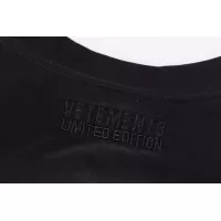 $38.00 USD VETEMENTS T-Shirts Short Sleeved For Unisex #1302804