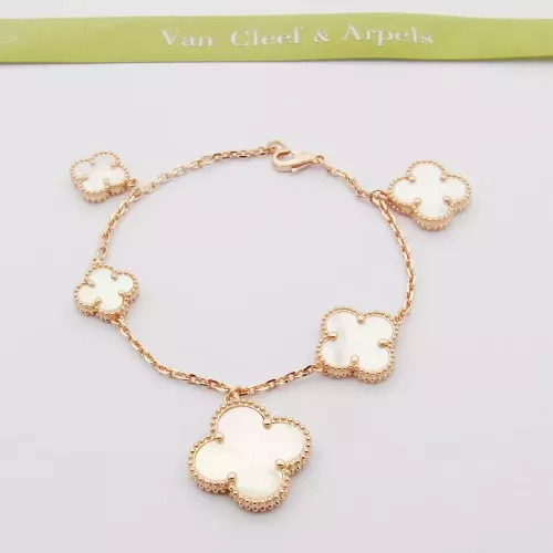 Van Cleef & Arpels Bracelets For Women #1326271