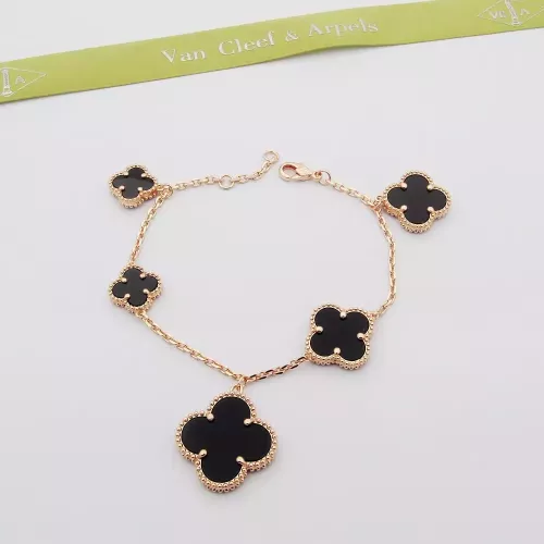 Van Cleef & Arpels Bracelets For Women #1326274