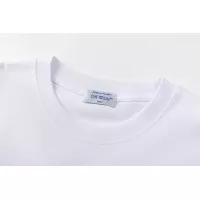 $32.00 USD Off-White T-Shirts Short Sleeved For Unisex #1328297