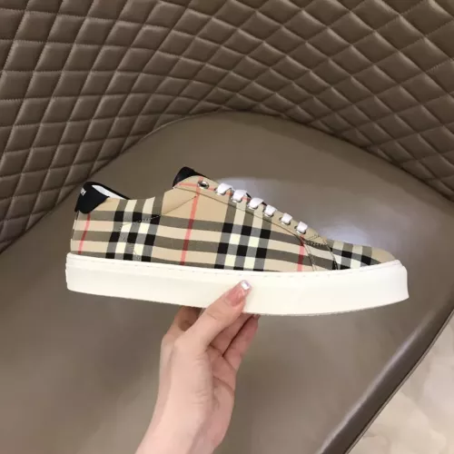 Replica Burberry Casual Shoes For Men #1330706 $68.00 USD for Wholesale