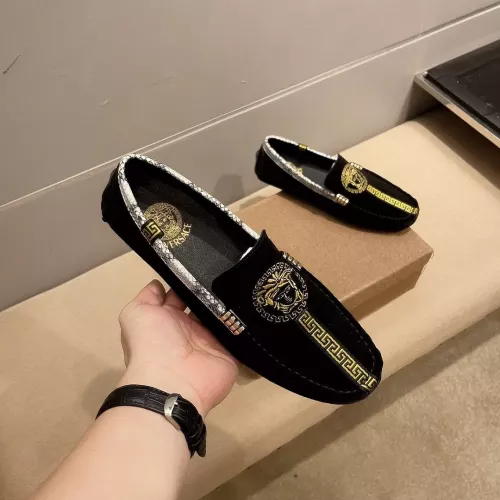 Versace Leather Shoes For Men #1331235