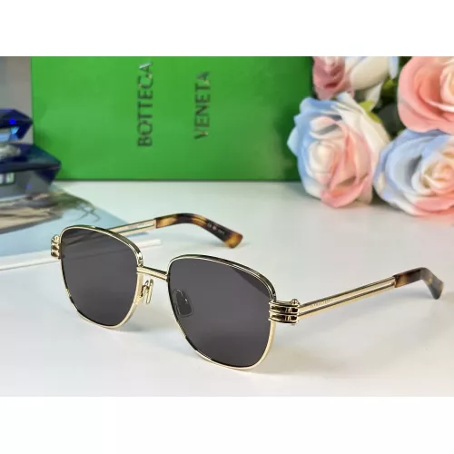 Bottega Veneta AAA Quality Sunglasses #1335867