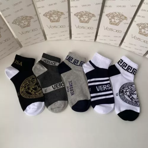 Versace Socks #1338640