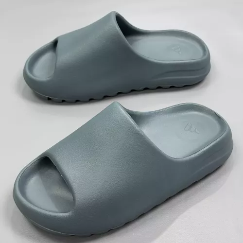 Adidas Yeezy Slippers For Women #1339292