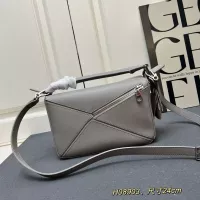 $108.00 USD LOEWE AAA Quality Messenger Bags For Women #1330879