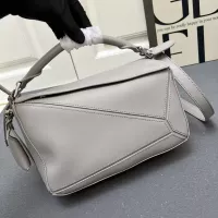 $108.00 USD LOEWE AAA Quality Messenger Bags For Women #1330879