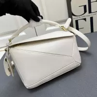 $108.00 USD LOEWE AAA Quality Messenger Bags For Women #1330880