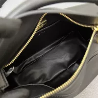 $108.00 USD LOEWE AAA Quality Messenger Bags For Women #1330885