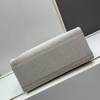 $190.00 USD Versace AAA Quality Handbags For Women #1331332