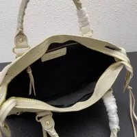 $172.00 USD Balenciaga AAA Quality Handbags For Women #1332271