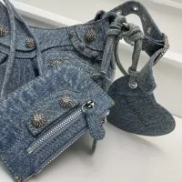 $130.00 USD Balenciaga AAA Quality Messenger Bags For Women #1332381