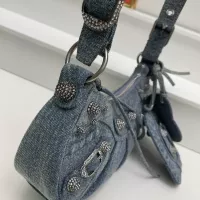 $130.00 USD Balenciaga AAA Quality Messenger Bags For Women #1332381