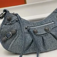 $135.00 USD Balenciaga AAA Quality Messenger Bags For Women #1332382