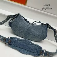 $108.00 USD Balenciaga AAA Quality Messenger Bags For Women #1332389