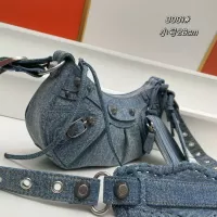 $108.00 USD Balenciaga AAA Quality Messenger Bags For Women #1332389