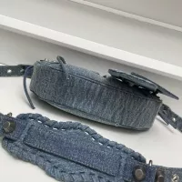 $108.00 USD Balenciaga AAA Quality Messenger Bags For Women #1332389