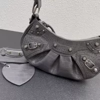 $115.00 USD Balenciaga AAA Quality Messenger Bags For Women #1332404
