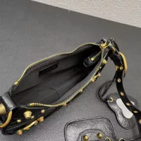 $115.00 USD Balenciaga AAA Quality Messenger Bags For Women #1332406