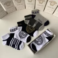 $27.00 USD Versace Socks #1338640