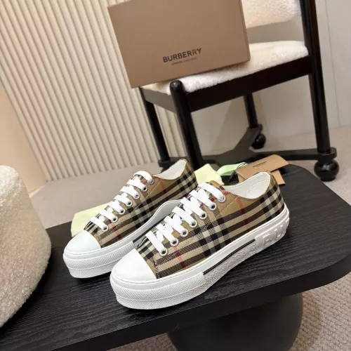 Burberry Casual Shoes For Men #1341560