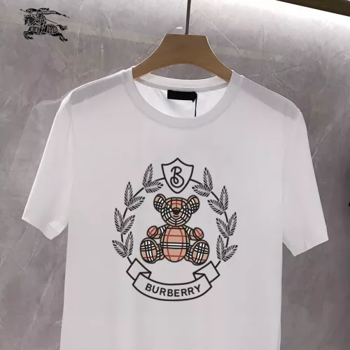 Replica Burberry T-Shirts Short Sleeved For Unisex #1347109 $25.00 USD for Wholesale