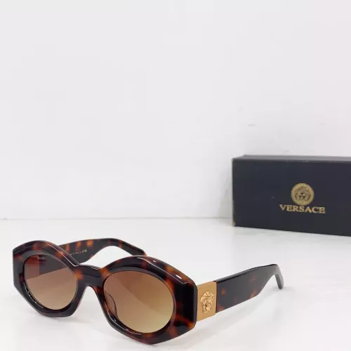 Versace AAA Quality Sunglasses #1352789