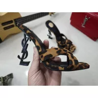 $100.00 USD Yves Saint Laurent YSL Slippers For Women #1341412
