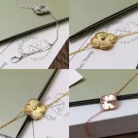 $25.00 USD Van Cleef & Arpels Bracelets For Women #1351880