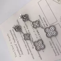 $34.00 USD Van Cleef & Arpels Earrings For Women #1352272