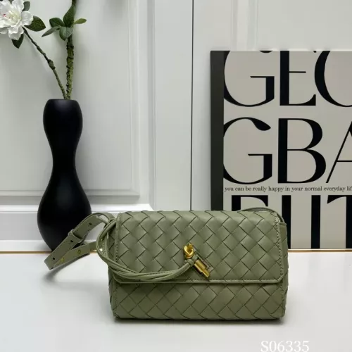Bottega Veneta BV AAA Quality Messenger Bags For Women #1363635