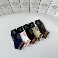 $27.00 USD Versace Socks #1360304