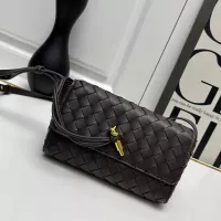 $88.00 USD Bottega Veneta BV AAA Quality Messenger Bags For Women #1363634