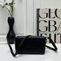 $88.00 USD Bottega Veneta BV AAA Quality Messenger Bags For Women #1363636