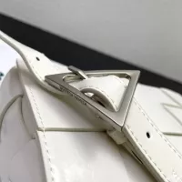 $96.00 USD Bottega Veneta BV AAA Quality Messenger Bags For Women #1363637