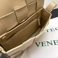 $96.00 USD Bottega Veneta BV AAA Quality Messenger Bags For Women #1363640