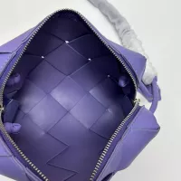 $96.00 USD Bottega Veneta BV AAA Quality Messenger Bags For Women #1363646