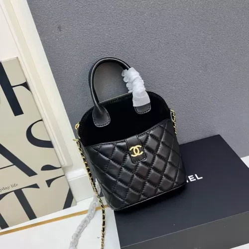 Chanel AAA Quality Handbags For Women #1363892