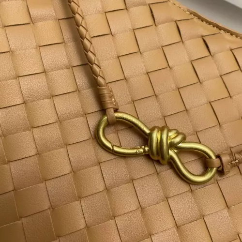 Replica Bottega Veneta BV AAA Quality Handbags For Women #1363947 $108.00 USD for Wholesale
