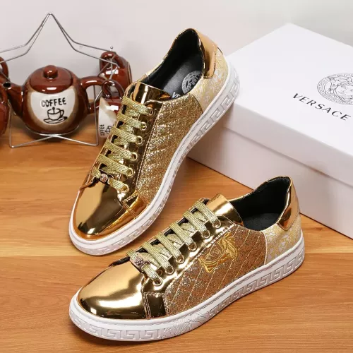 Versace Casual Shoes For Men #1367310