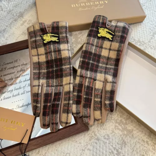 Replica Burberry Gloves #1372604 $34.00 USD for Wholesale