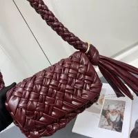 $122.00 USD Bottega Veneta BV AAA Quality Shoulder Bags For Women #1363962