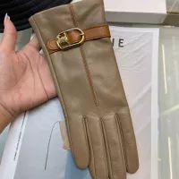 $48.00 USD Celine Gloves For Women #1365800