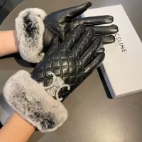 $52.00 USD Celine Gloves For Women #1366464