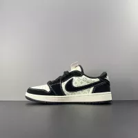 $92.00 USD Nike SB Dunk-Low For Men #1367952