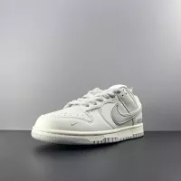 $92.00 USD Nike SB Dunk-Low For Women #1367966