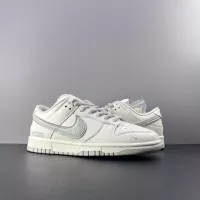 $92.00 USD Nike SB Dunk-Low For Men #1367967