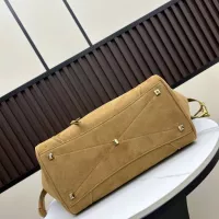 $108.00 USD Celine AAA Quality Handbags For Women #1372316